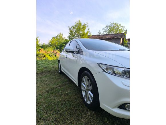 Sahibinden Honda Civic 1.6i VTEC Eco Elegance 2012 Model 