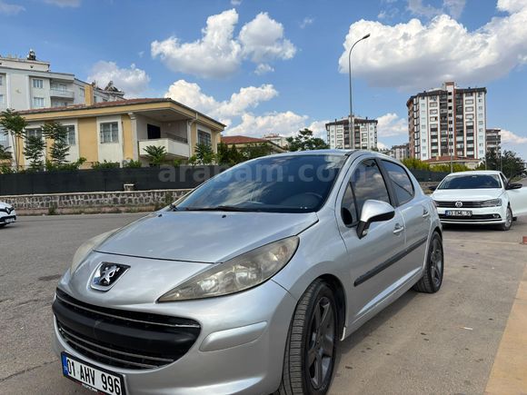 tek değişenli Peugeot 207 1.4 HDi Trendy 2007 Model