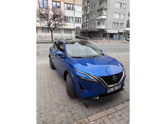 Sahibinden Nissan Qashqai 1.3 DIG-T Sky Pack 2023 Model  41.000 km Mavi