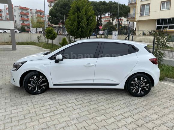 Sahibinden Renault Clio 1.0 TCe Joy 2022 Model 