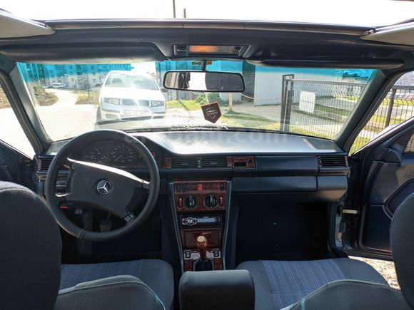 Sahibinden Mercedes - Benz 230 E 1986 Model 