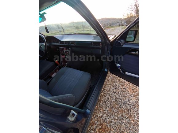 Sahibinden Mercedes - Benz 230 E 1986 Model 