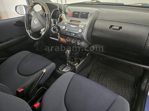 Sahibinden Honda Jazz 1.4 ES 2004 en uygun fiyatlı ilk gelen alır