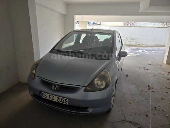 Sahibinden Honda Jazz 1.4 ES 2004 en uygun fiyatlı ilk gelen alır