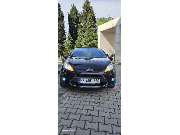 Sahibinden Ford Fiesta 1.4 TDCi Titanium X 2011 Model Samsun 178.000 km Bordo