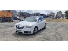 Sahibinden Opel Insignia 1.6 T Edition 2009 Model  230.000 km Beyaz
