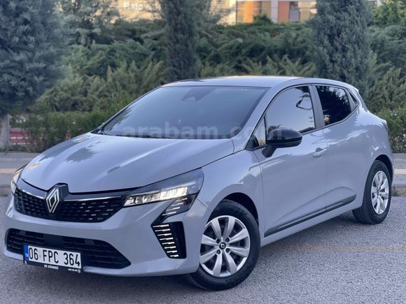 Galeriden Renault Clio 1.0 TCe Equilibre 2023 Model Ankara