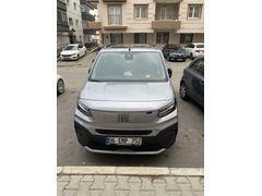 Sahibinden Fiat Doblo Combi 1.5 BlueHDi Premio Plus 2024 Model  18.500 km Gri (metalik)