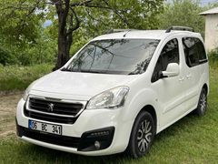 Sahibinden Peugeot Partner 1.6 HDI Active  ESP 2015 Model 