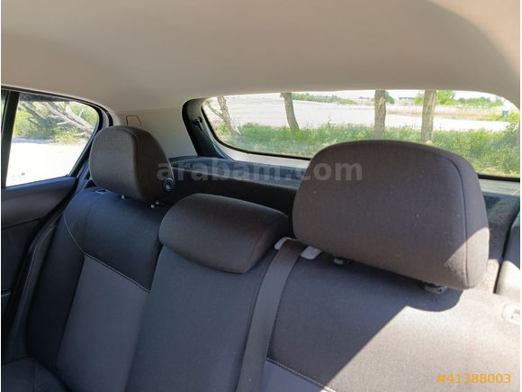 Ünal oto'dan 2011 Astra dizel dolupaket 1.3 CDTI Essentia konfor