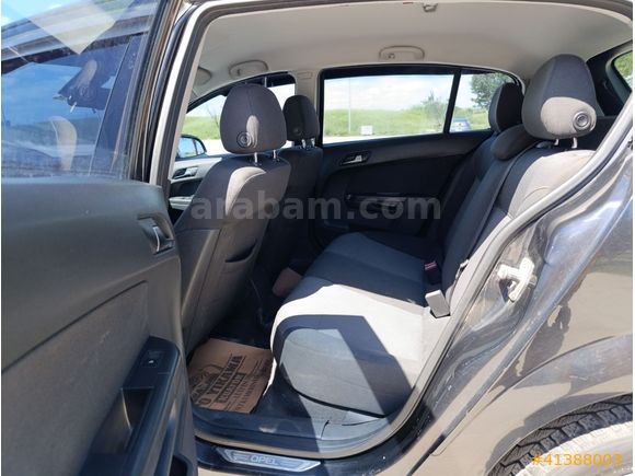2028 yeni muayeneli 2011 Astra dizel 1.3 CDTI Essentia konfor