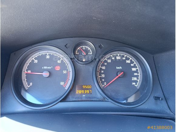 Ünal oto'dan 2011 Astra dizel dolupaket 1.3 CDTI Essentia konfor