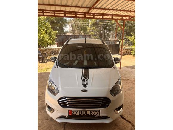 Sahibinden Ford Tourneo Courier 1.5 TDCi Delux 2023 Model  