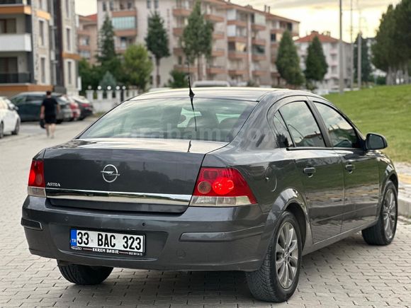 Galeriden Opel Astra 1.6 Enjoy Elegance 2012 Model Kütahya
