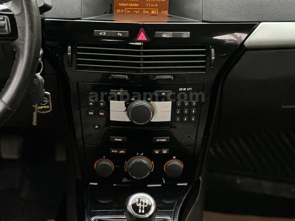 Galeriden Opel Astra 1.6 Enjoy Elegance 2012 Model Kütahya