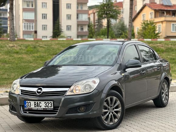 Galeriden Opel Astra 1.6 Enjoy Elegance 2012 Model Kütahya
