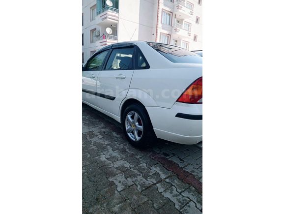 Sahibinden Ford Focus 1.6 Ambiente 2000 Model