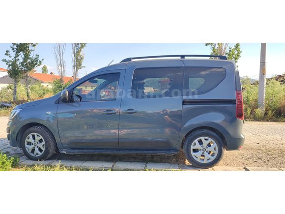 Sahibinden ACİLLLL SATILIK!!! Renault Express Combi 1.5 BlueDCI Touch 2023 Model