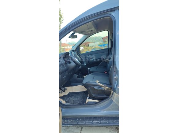 Sahibinden ACİLLLL SATILIK!!! Renault Express Combi 1.5 BlueDCI Touch 2023 Model