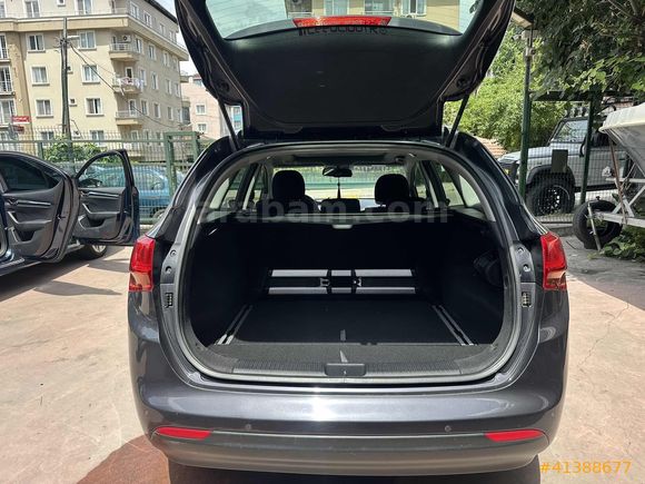 GÜNEŞ OTOMOTİV"DEN KİA Ceed Hatasız Boyasız