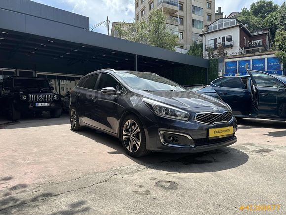 GÜNEŞ OTOMOTİV"DEN KİA Ceed Hatasız Boyasız