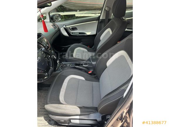 GÜNEŞ OTOMOTİV"DEN KİA Ceed Hatasız Boyasız