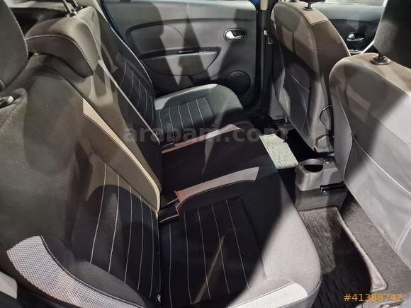Mais İzmir 2017 Sandero 1.5 DCI Stepway Easy-R