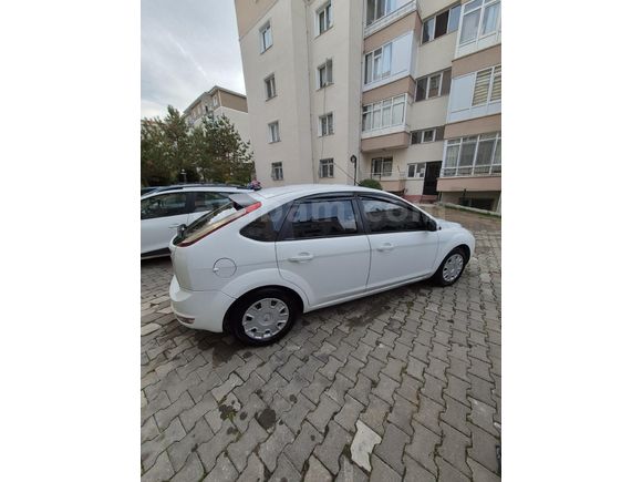 Sahibinden BAKIMLI Ford Focus 1.6 Comfort 2011 Model