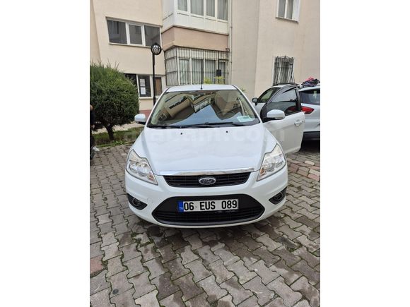 Sahibinden BAKIMLI Ford Focus 1.6 Comfort 2011 Model