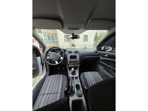 Sahibinden BAKIMLI Ford Focus 1.6 Comfort 2011 Model
