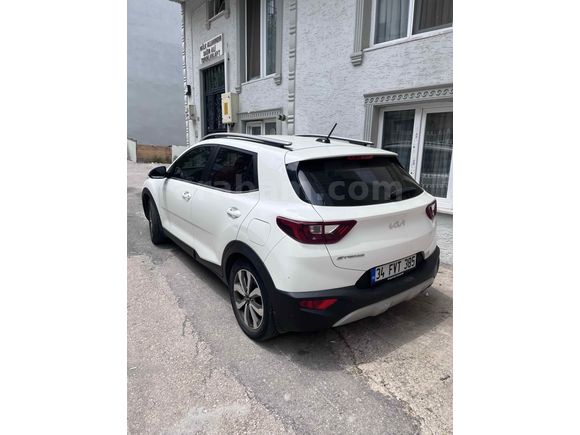 Sahibinden Kia Stonic 1.4 MPI Elegance 2022 Model 