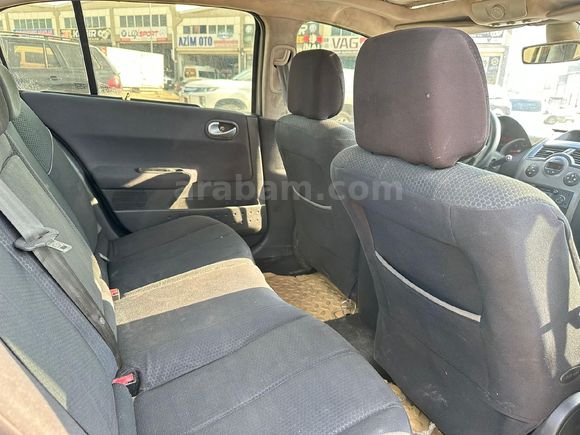 Galeriden Renault Megane 1.6 Dynamique 2005 Model Gaziantep