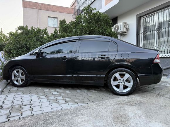Sahibinden Honda Civic 1.6i VTEC Dream 2010 Model 