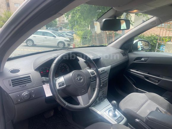 İlk Sahibinden Opel Astra 1.3 CDTI Elegance 2010 Model