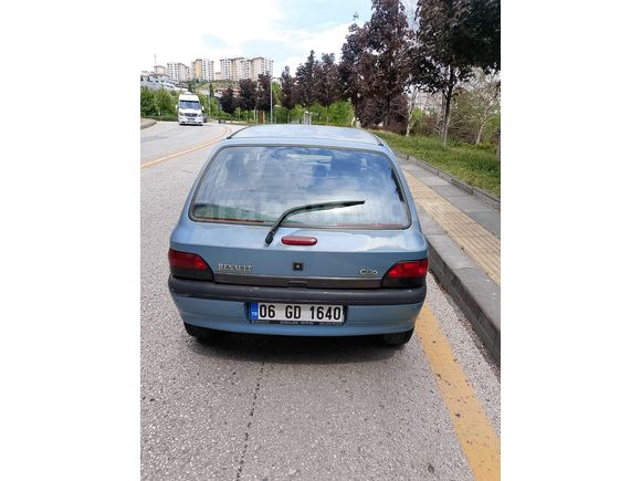 Sahibinden Renault Clio 1.4 RN 1997 Model