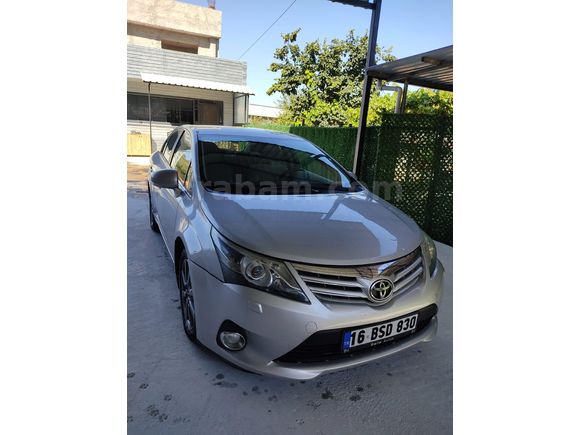 Sahibinden Toyota Avensis 1.6 Elegant Extra 2012 Model