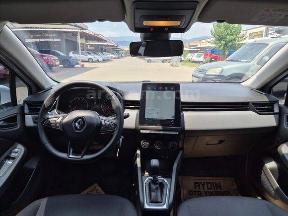 SÜPER TEMİZ HATASIZ 2022 MODEL TESLA EKRAN OTOMATİK CLİO