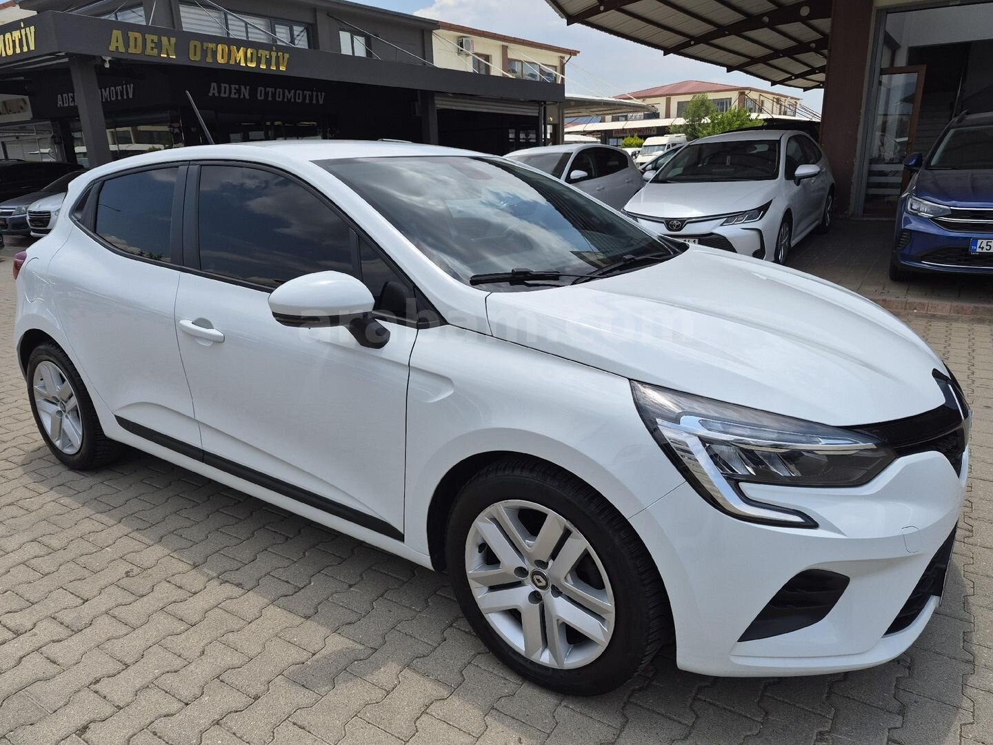Galeriden Renault Clio 1.0 TCe Joy 2022 Model Aydın 69.000 km Beyaz 6