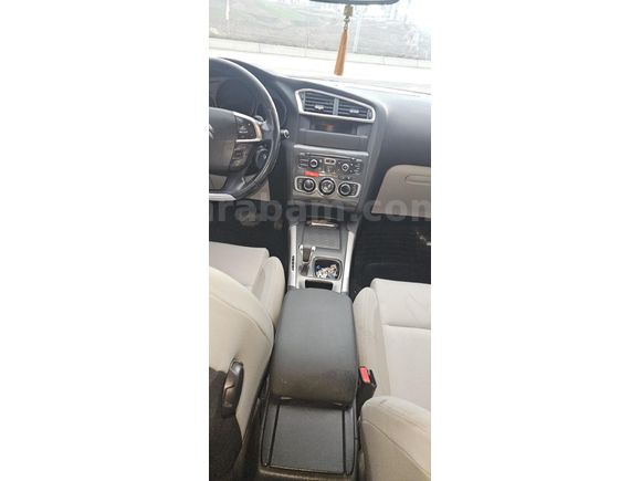 Yeni araç aldığım icin satılık.