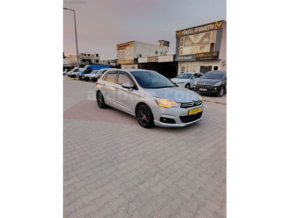 Aracımız 2012 Citroen C4 otomatik vites 1.6 confort plus paketi
