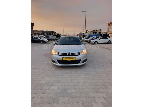 Aracımız 2012 Citroen C4 otomatik vites 1.6 confort plus paketi