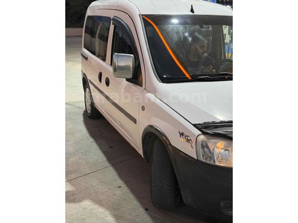 Galeriden Opel Combo 1.7 DTI Comfort 2003 Model Osmaniye