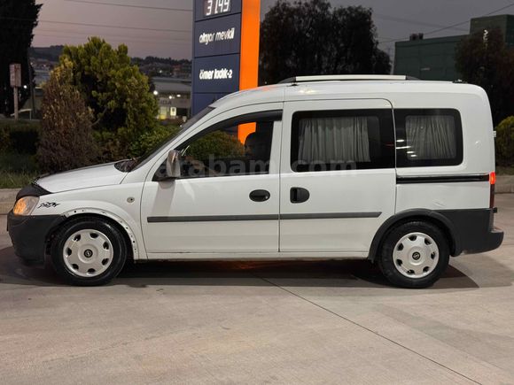Galeriden Opel Combo 1.7 DTI Comfort 2003 Model Osmaniye