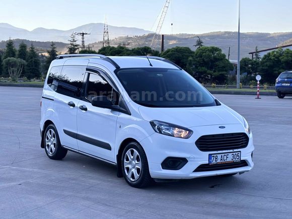 Sahibinden Ford Tourneo Courier 1.5 TDCi Journey Trend 2020 Model 