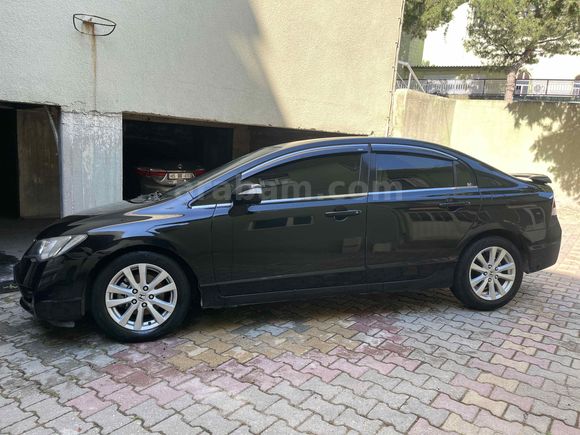 Sahibinden Honda Civic 1.6i VTEC Dream 2010 Model 
