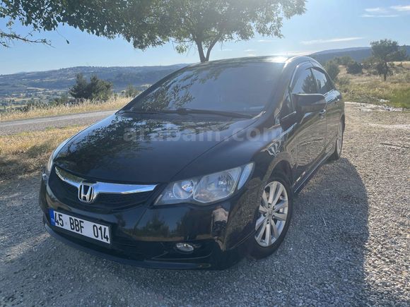 Sahibinden Honda Civic 1.6i VTEC Dream 2010 Model 