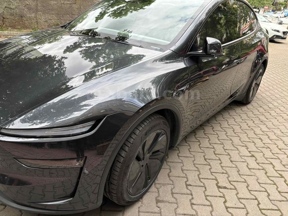 Sahibinden Tesla Model Y Standart Range 2025 Model 