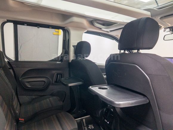 "%0 FAİZ KREDİ"2023 OPEL COMBO LIFE 1.5 ULTIMATE"CAM TAVAN-HTSZ"