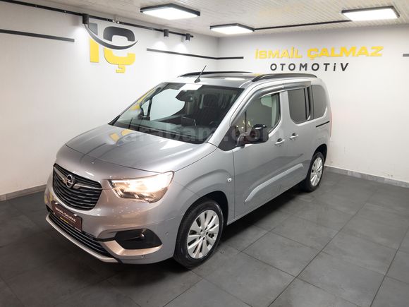 "%0 FAİZ KREDİ"2023 OPEL COMBO LIFE 1.5 ULTIMATE"CAM TAVAN-HTSZ"