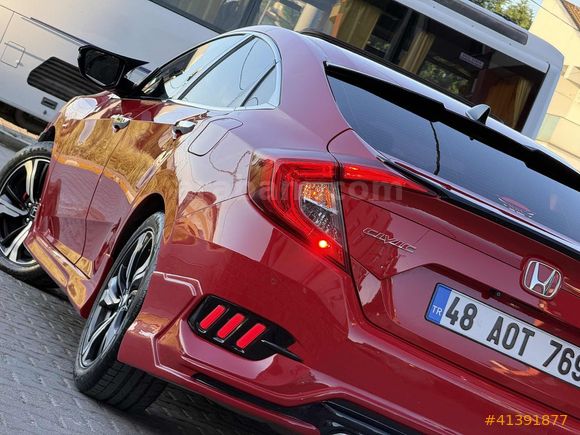 HONDA CİVİC 1.5 VTEC TURBO RS 182HP SERVİS BAKIMLI